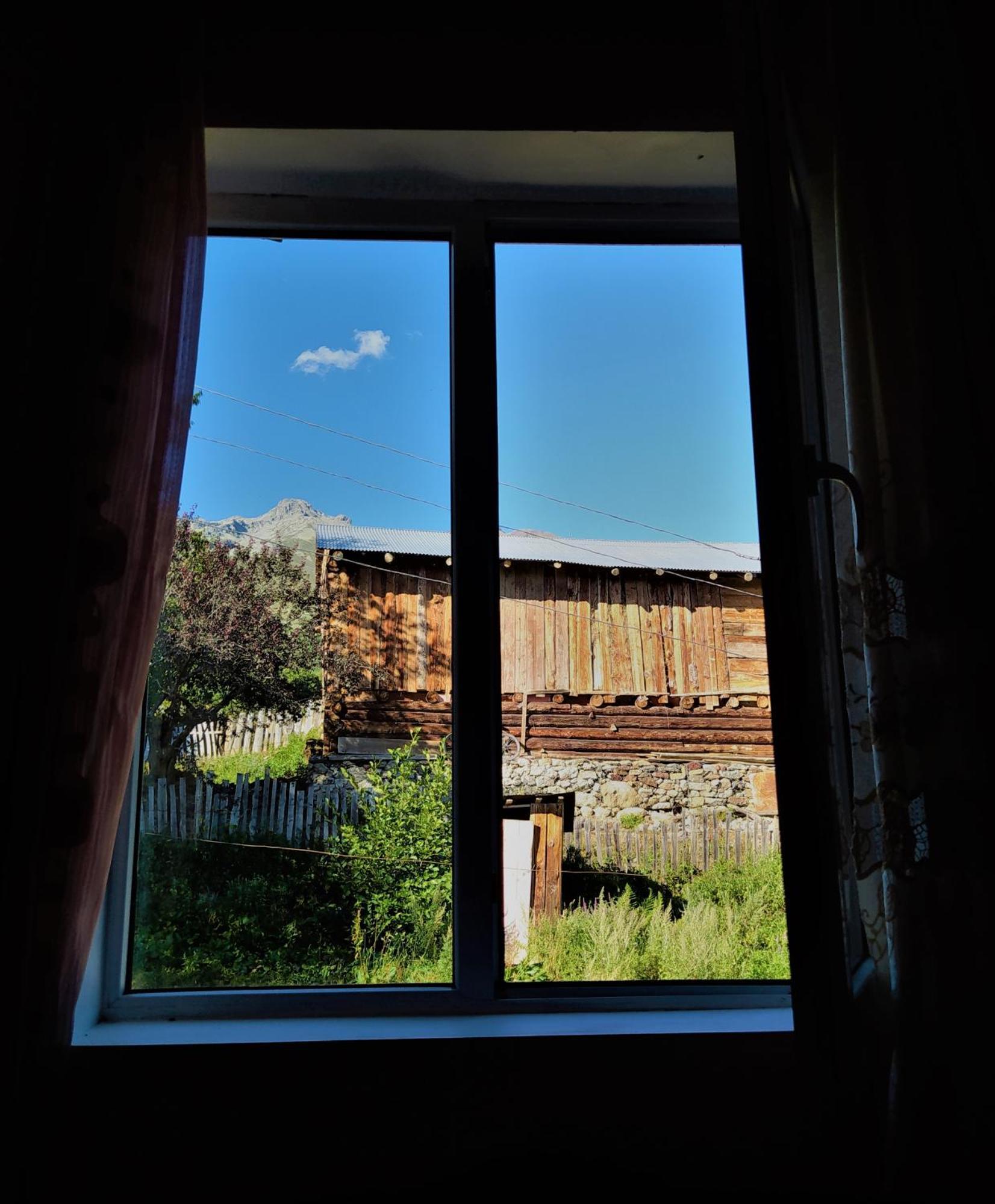 Gujejiani Guest House Mestia Zewnętrze zdjęcie