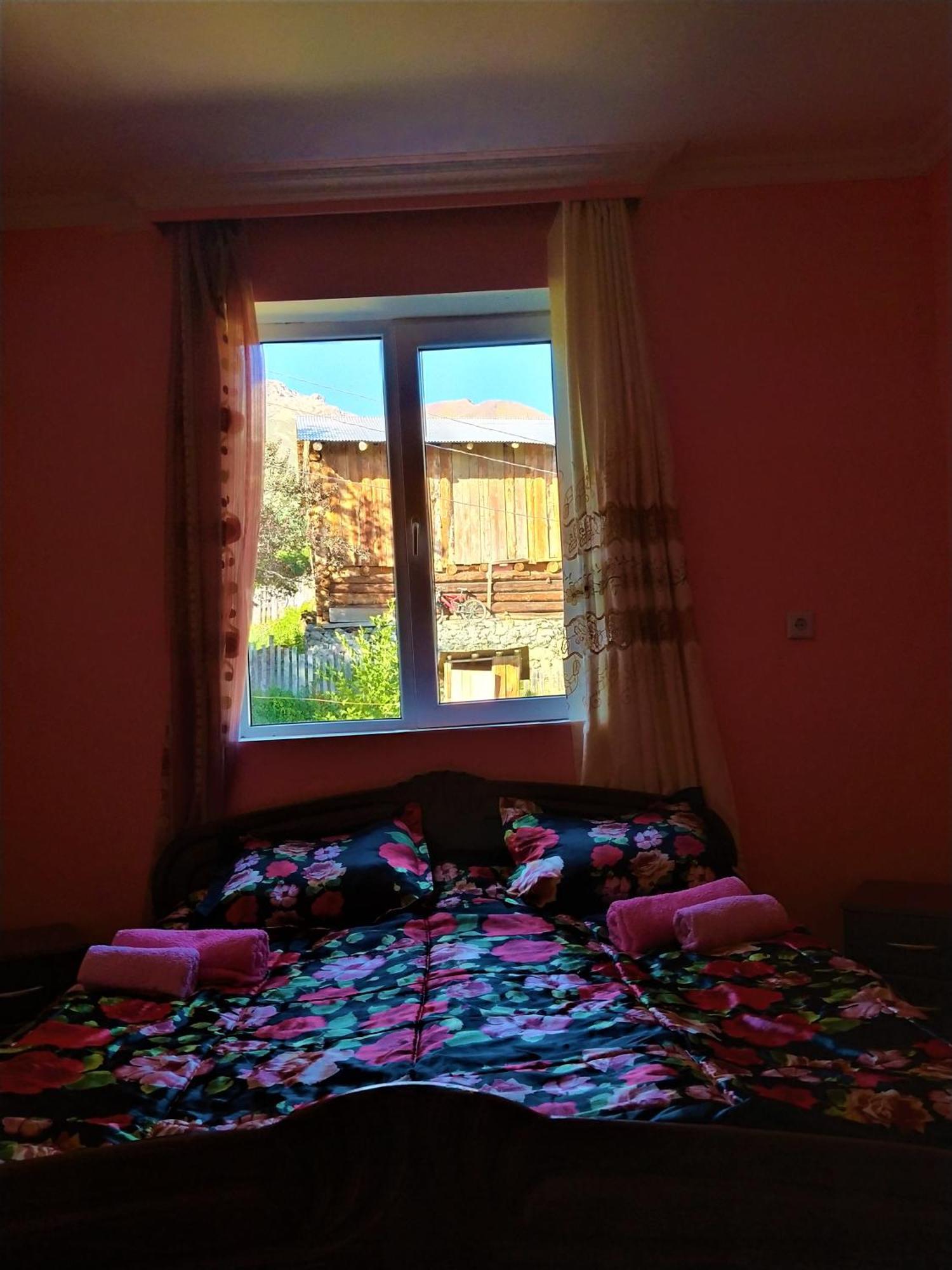 Gujejiani Guest House Mestia Zewnętrze zdjęcie